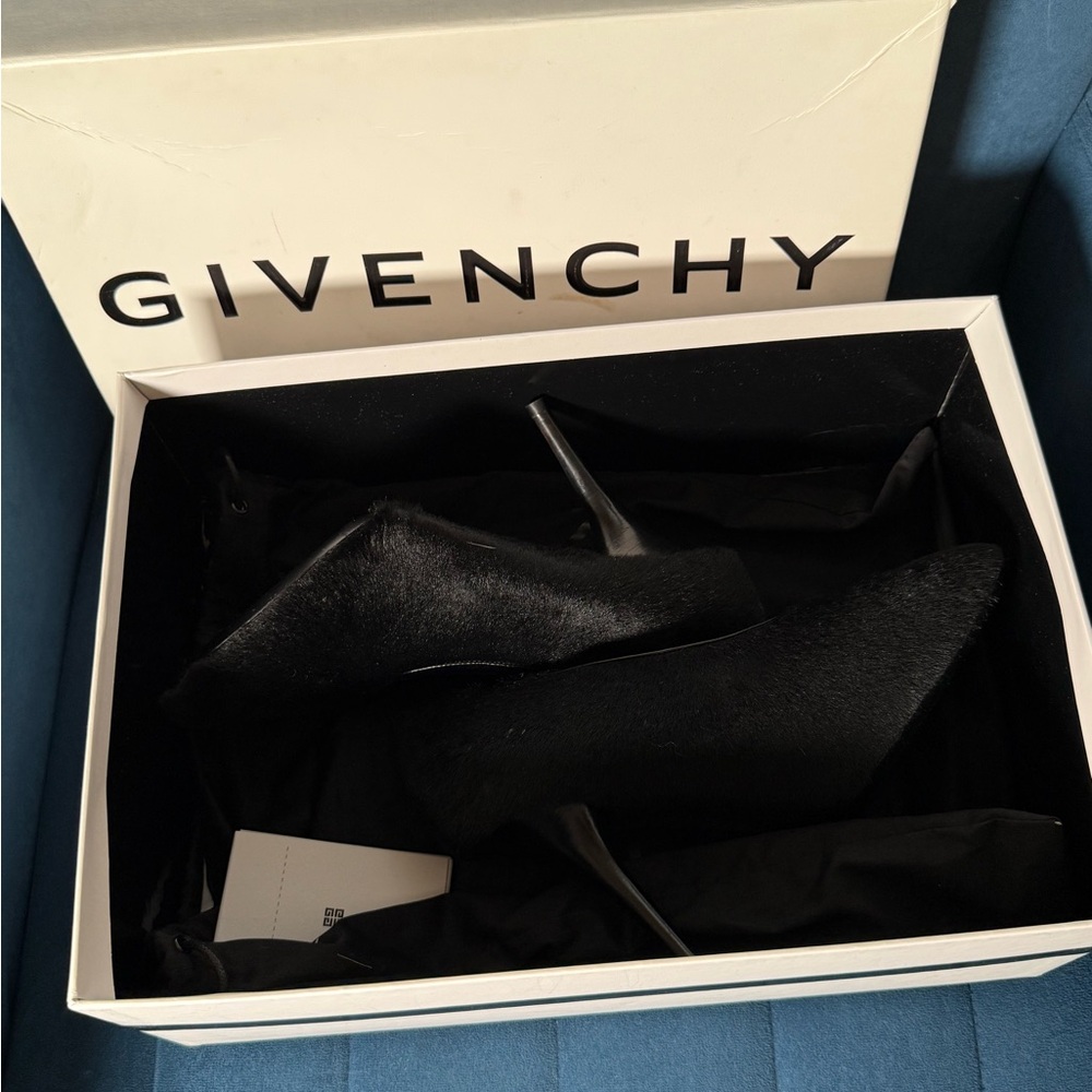 Givenchy Luxe Black Stilettos